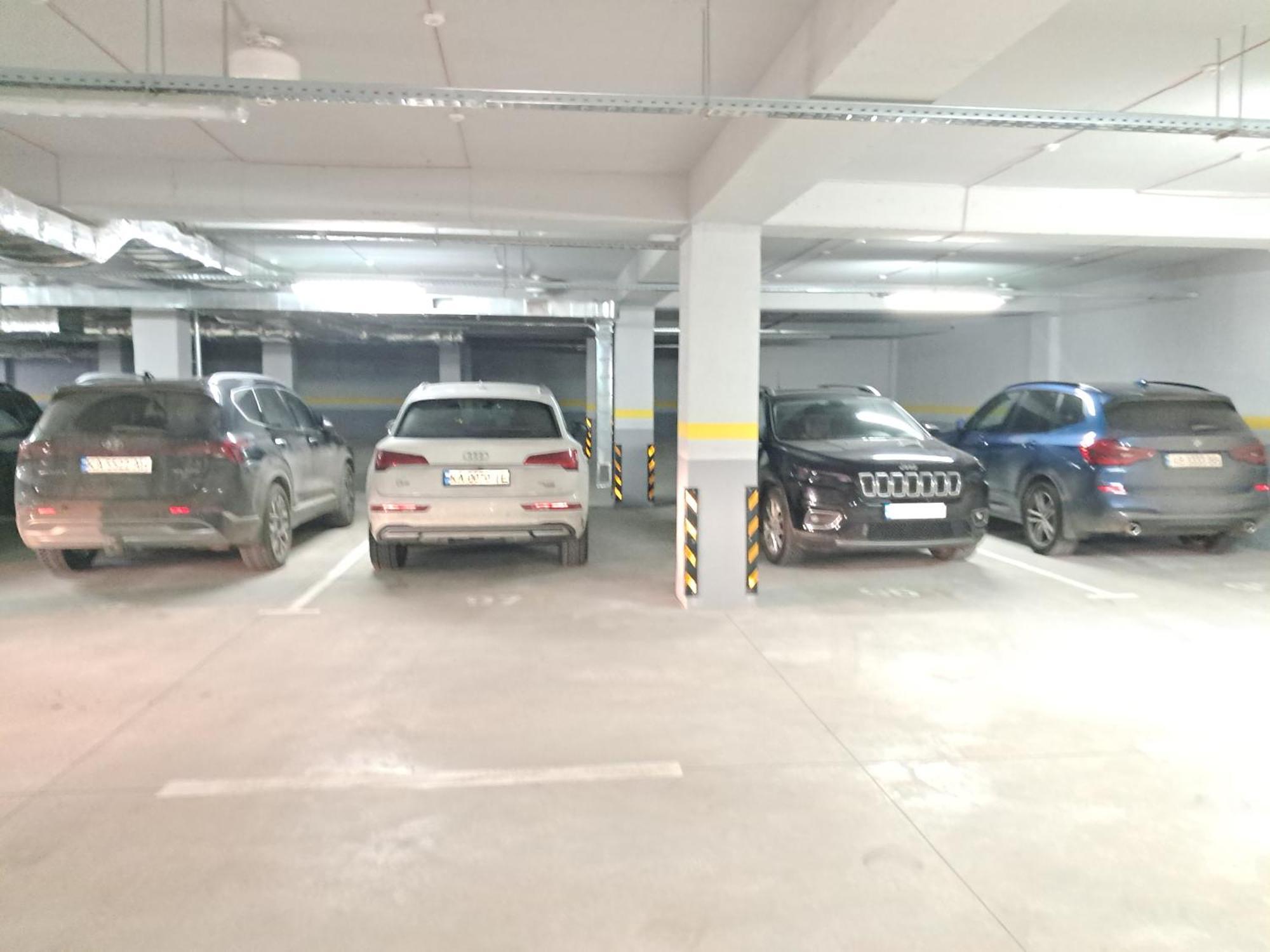 Airport 24&24 Car Parking Lägenhet Chişinau Exteriör bild